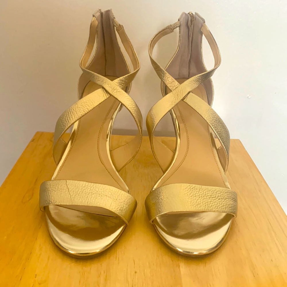 Vince Camuto leather heels